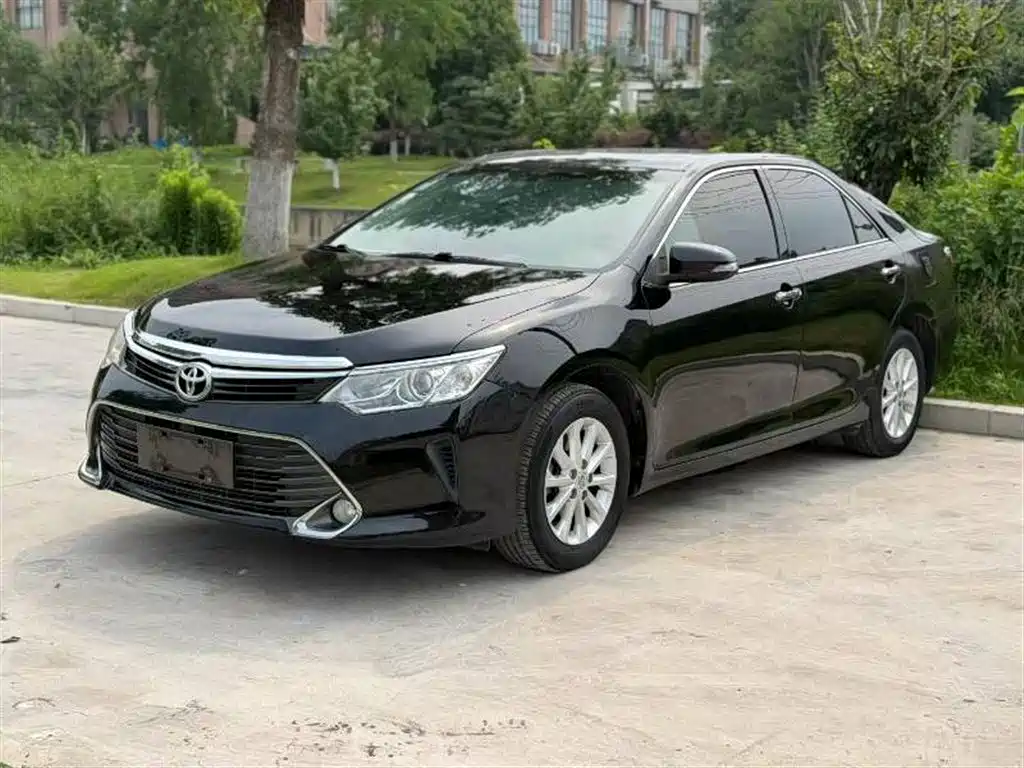 Toyota Camry 2015