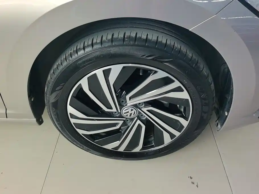 Volkswagen Sagitar 2022