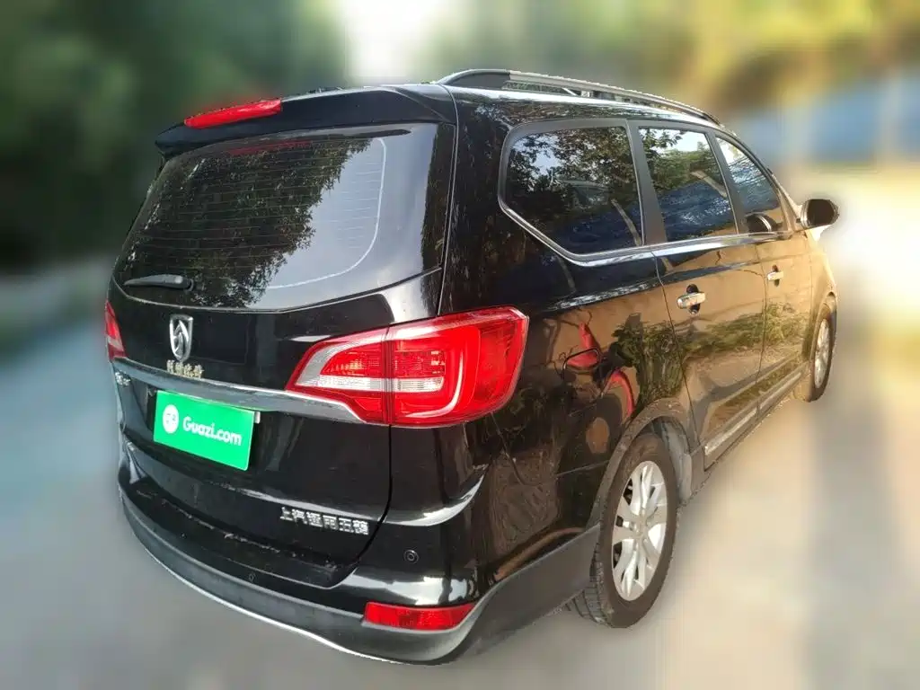 Baojun 730 2015