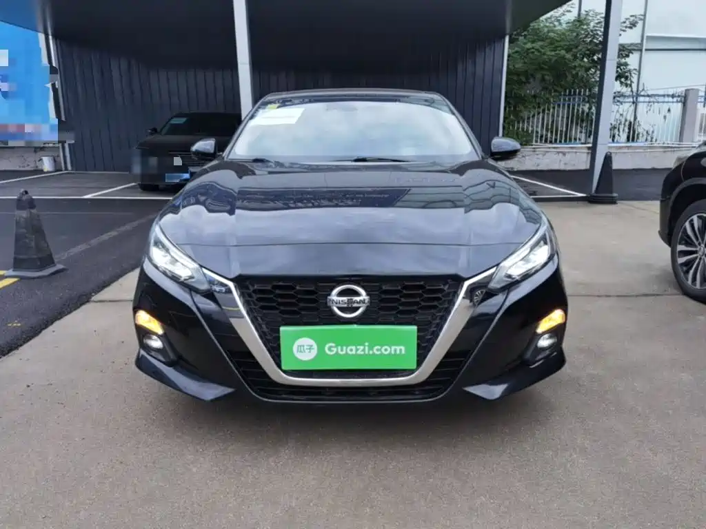 Nissan Teana 2022