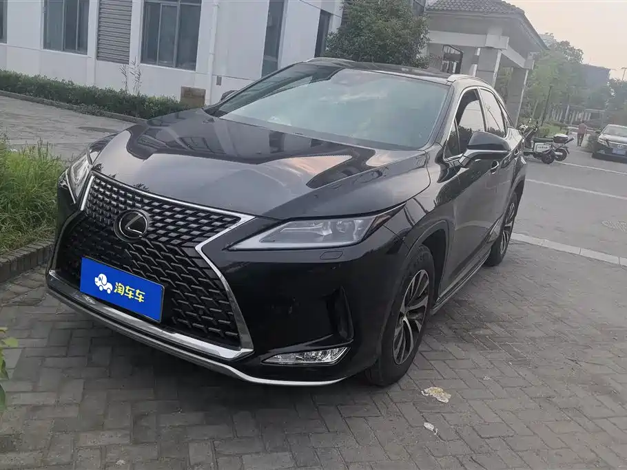 Lexus RX 2021