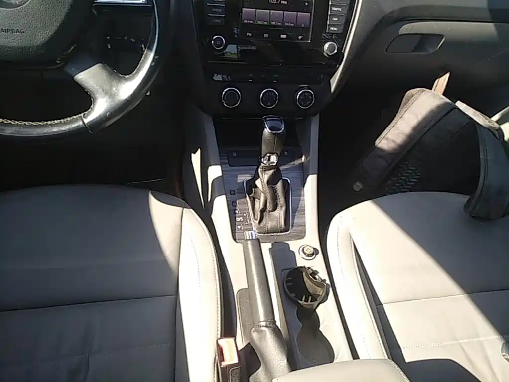 Skoda Octavia 2014 — фото 14
