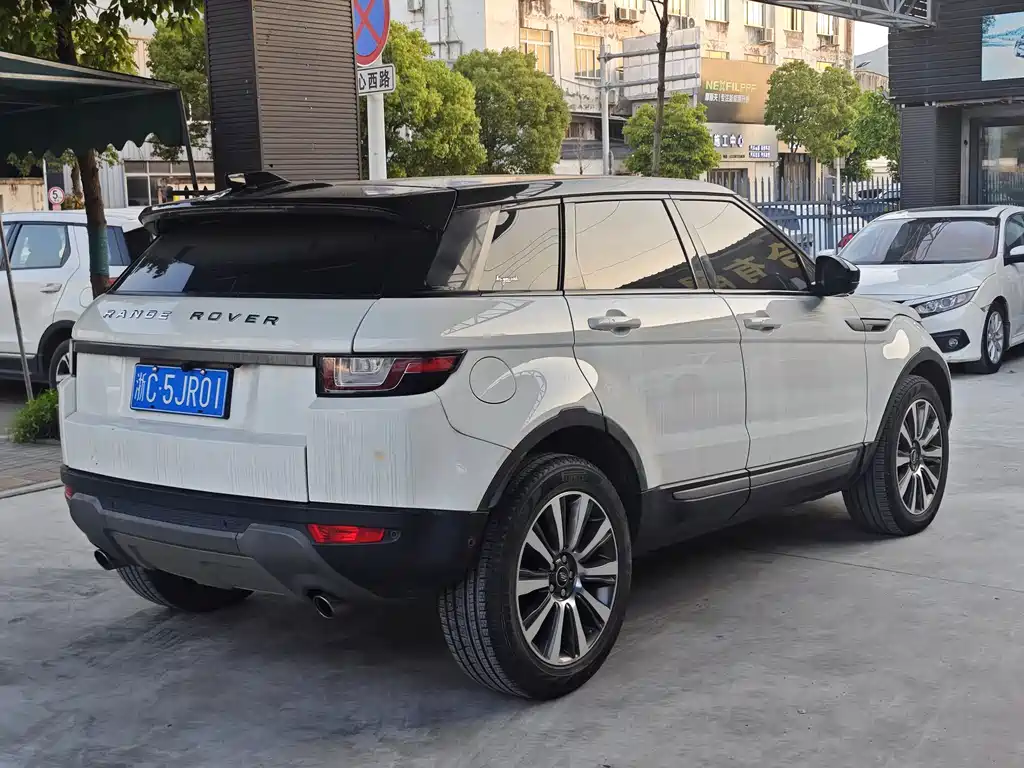Land Rover Evoque 2018 — фото 4