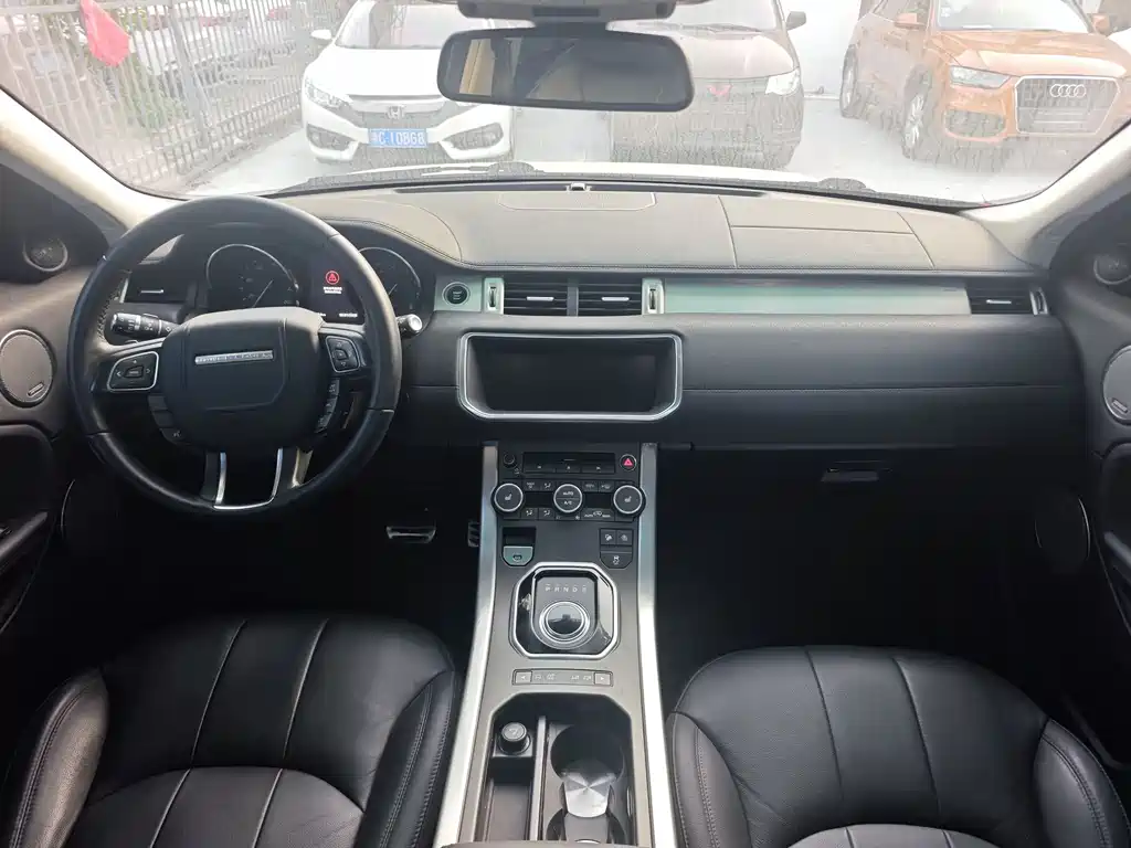 Land Rover Evoque 2018 — фото 8