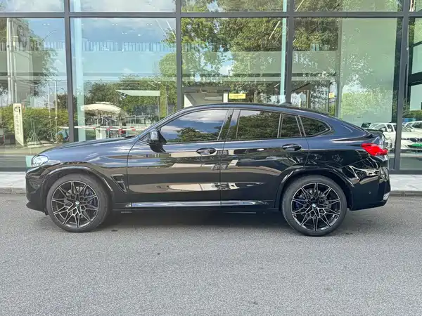 BMW X4 M 2025