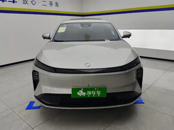 Dongfeng Fengshen L8 2026