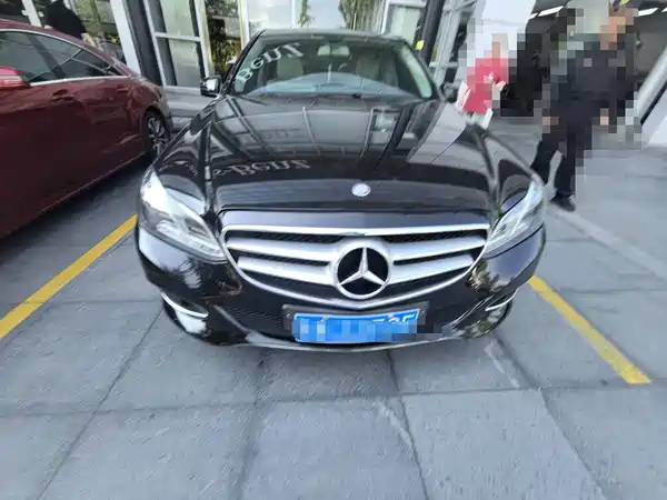 Mercedes-Benz E-Class 2013