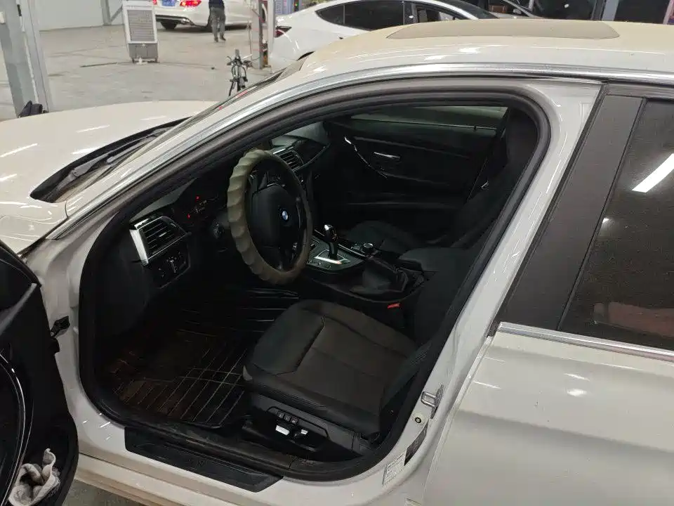 BMW 3 Series 2016