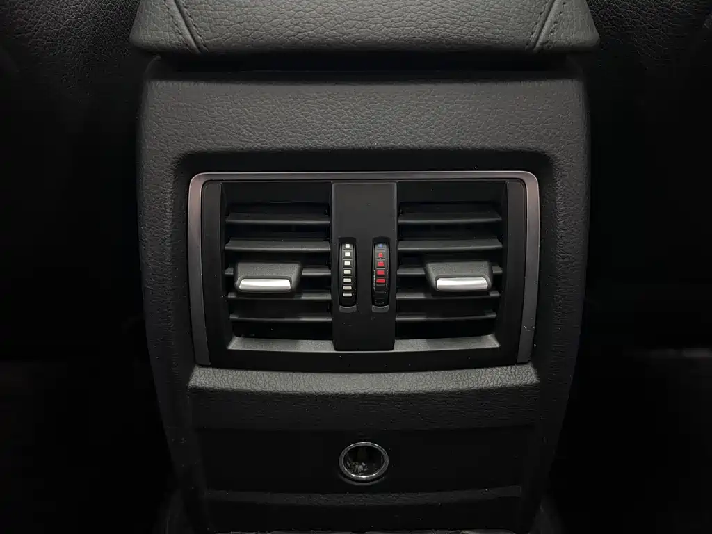 BMW 3 Series GT 2019 — фото 32