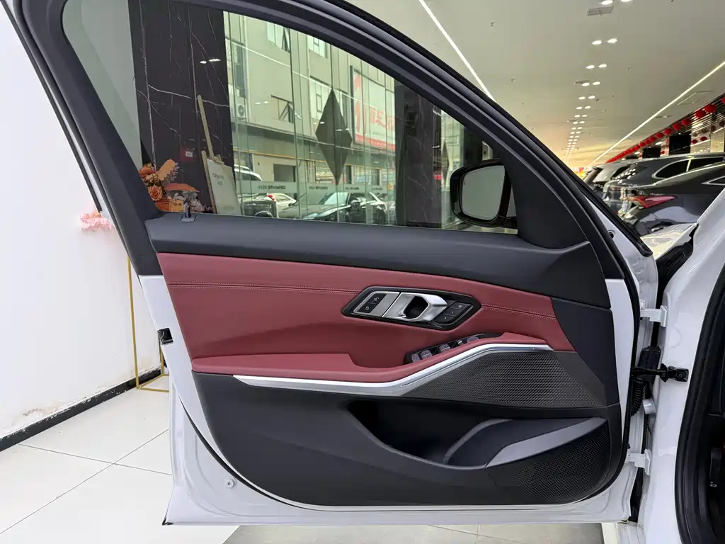 BMW i3 2025 — фото 9
