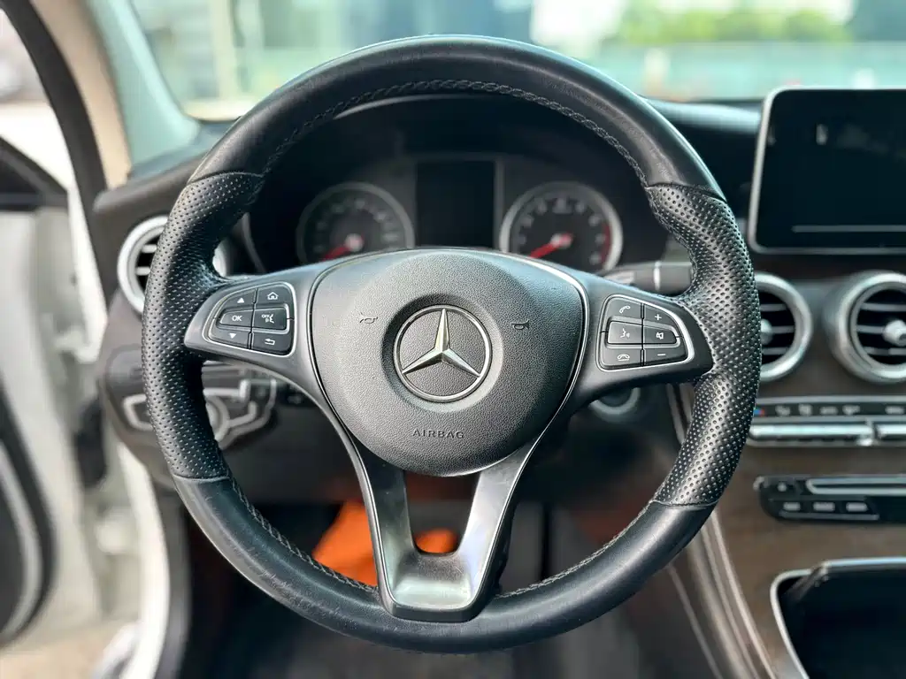 Mercedes-Benz GLC 2019 — фото 14