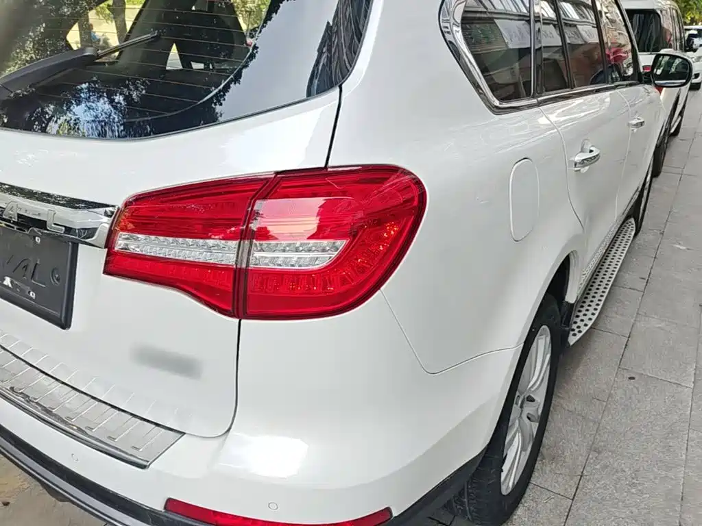 Haval H8 2017 — фото 8