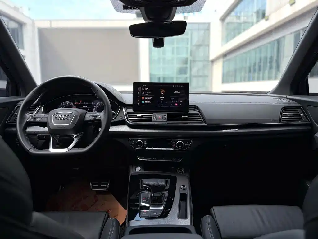 Audi Q5L 2023 — фото 3