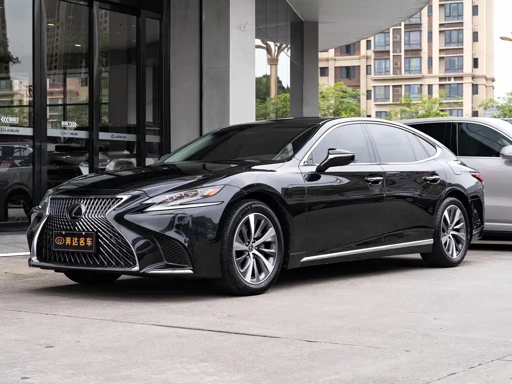 Lexus LS 2019