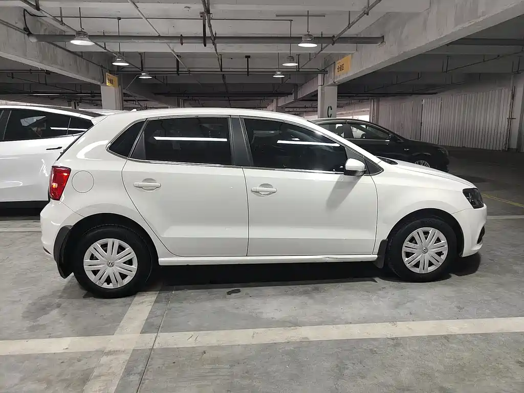 Volkswagen Polo 2016