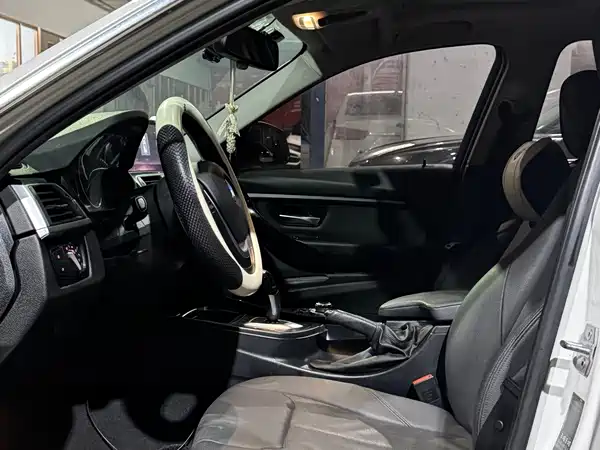 BMW 3 Series 2016