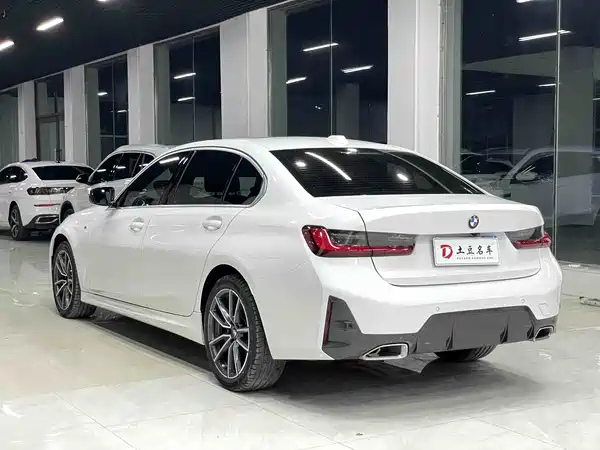 BMW 3 Series 2023