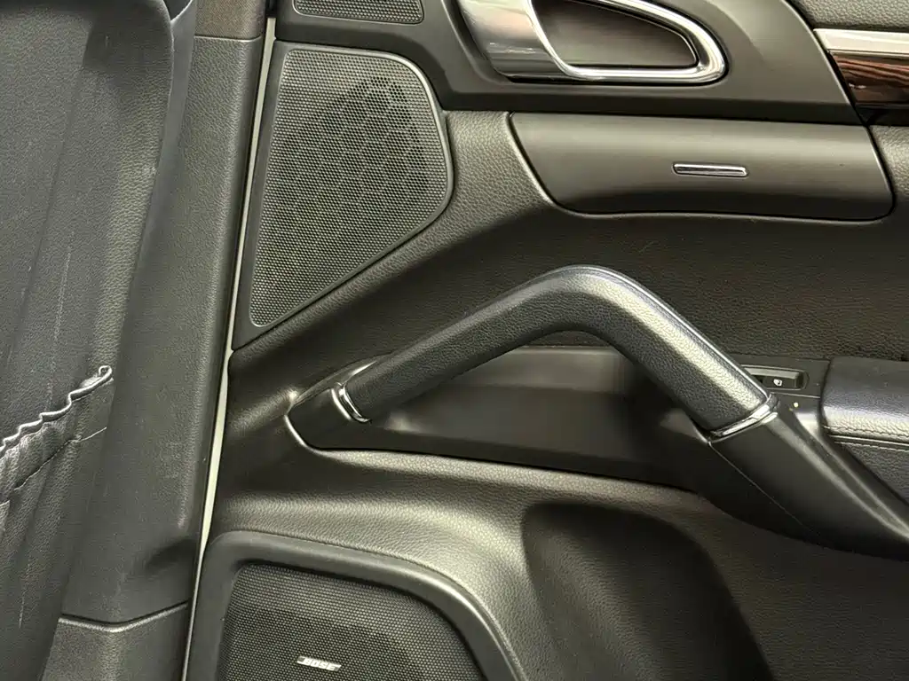 Porsche Cayenne 2014 — фото 23