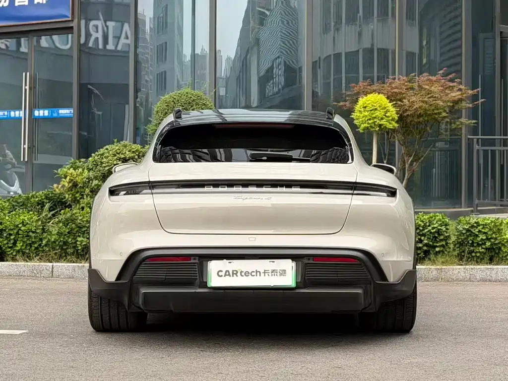 Porsche Taycan 2022 — фото 4