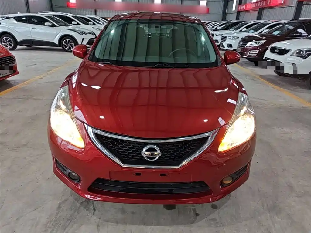 Nissan Tiida 2016 — фото 3