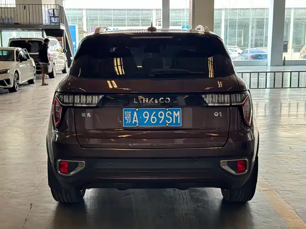 Lynk & Co 01 2018
