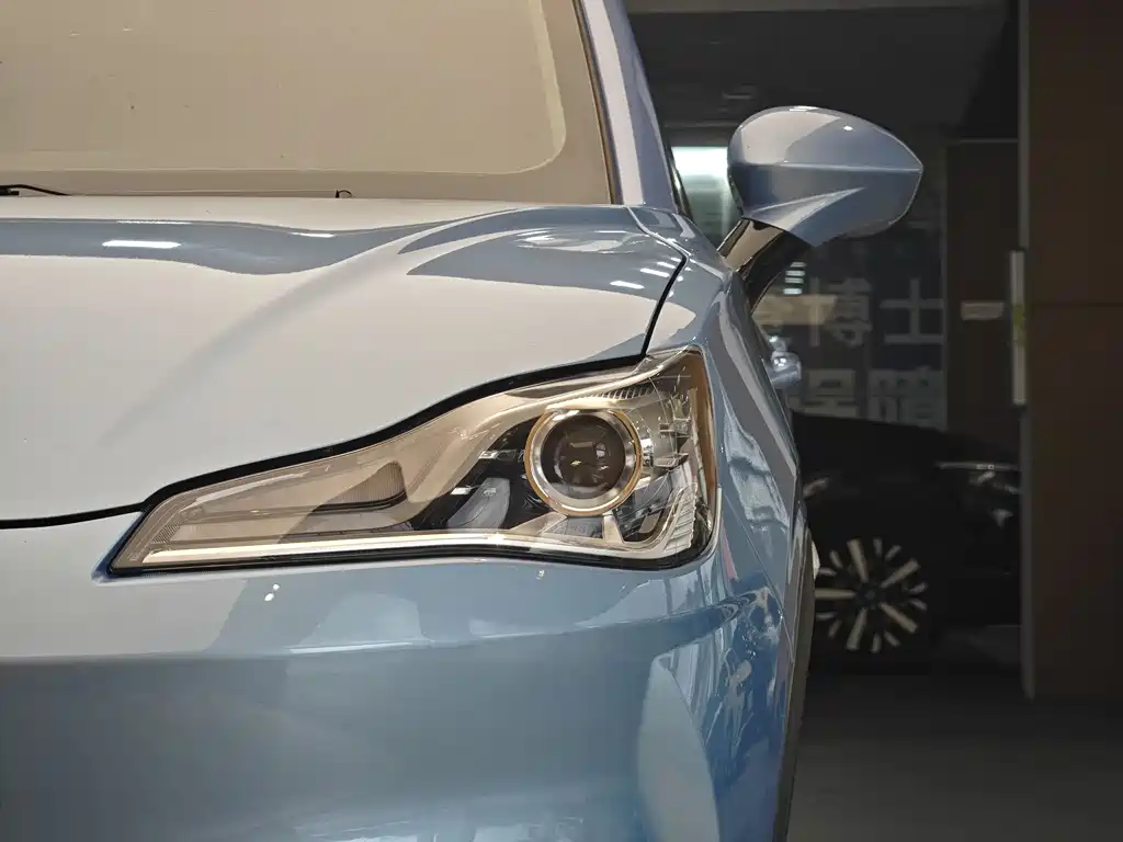 Neta V 2021