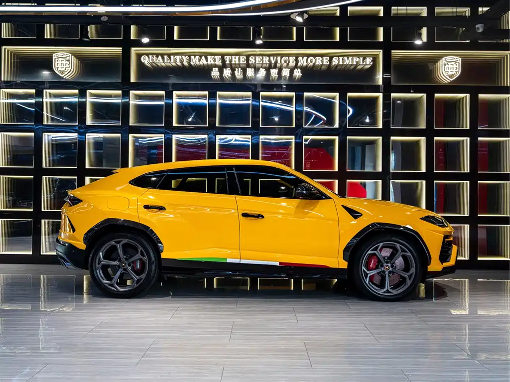 Lamborghini Urus 2020 — фото 7