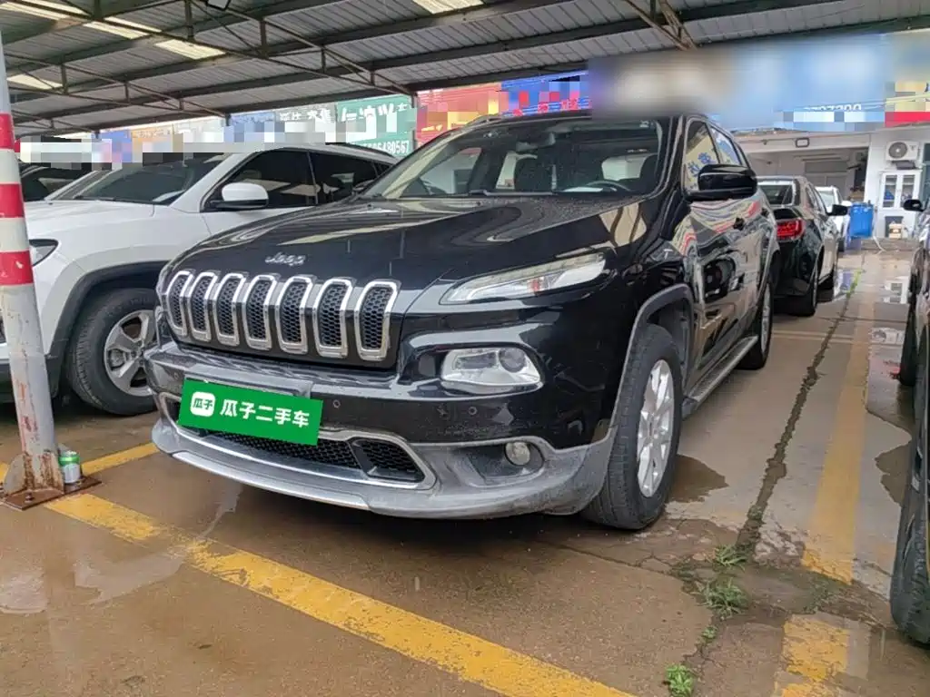 Jeep Cherokee 2017 — фото 1