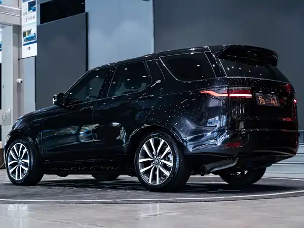 Land Rover Discovery 2021