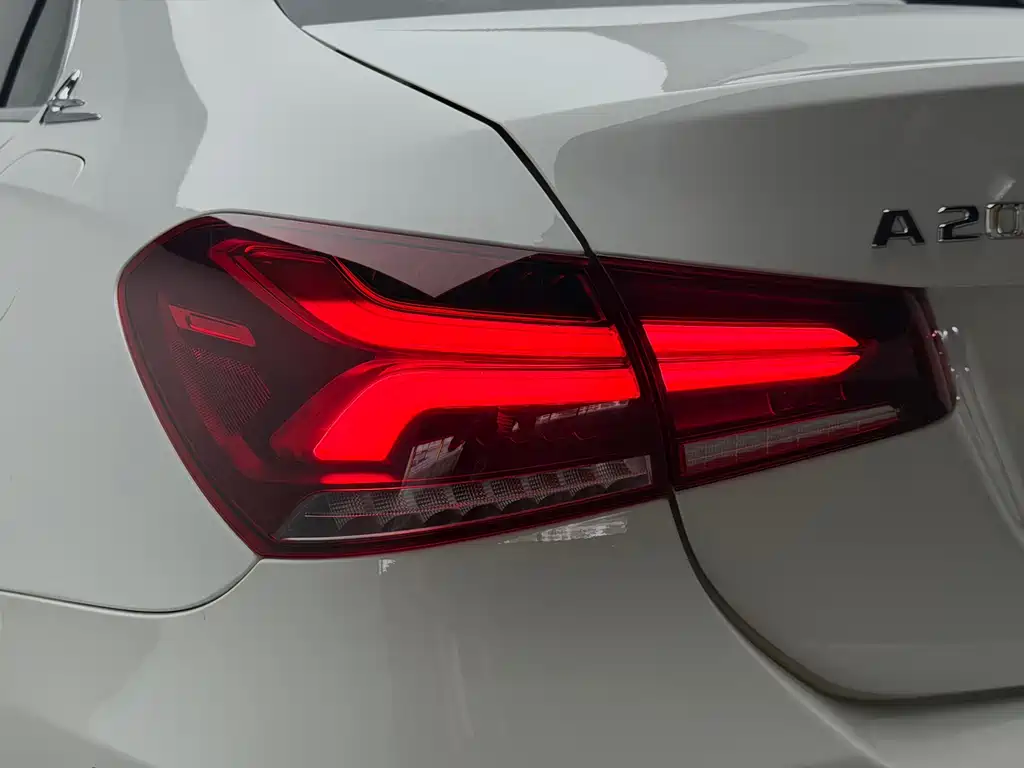 Mercedes-Benz A-Class 2022 — фото 10