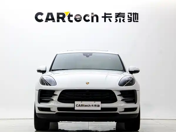 Porsche Macan 2021