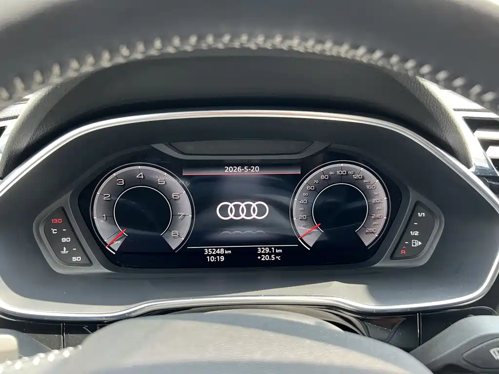 Audi Q3 2022 — фото 13