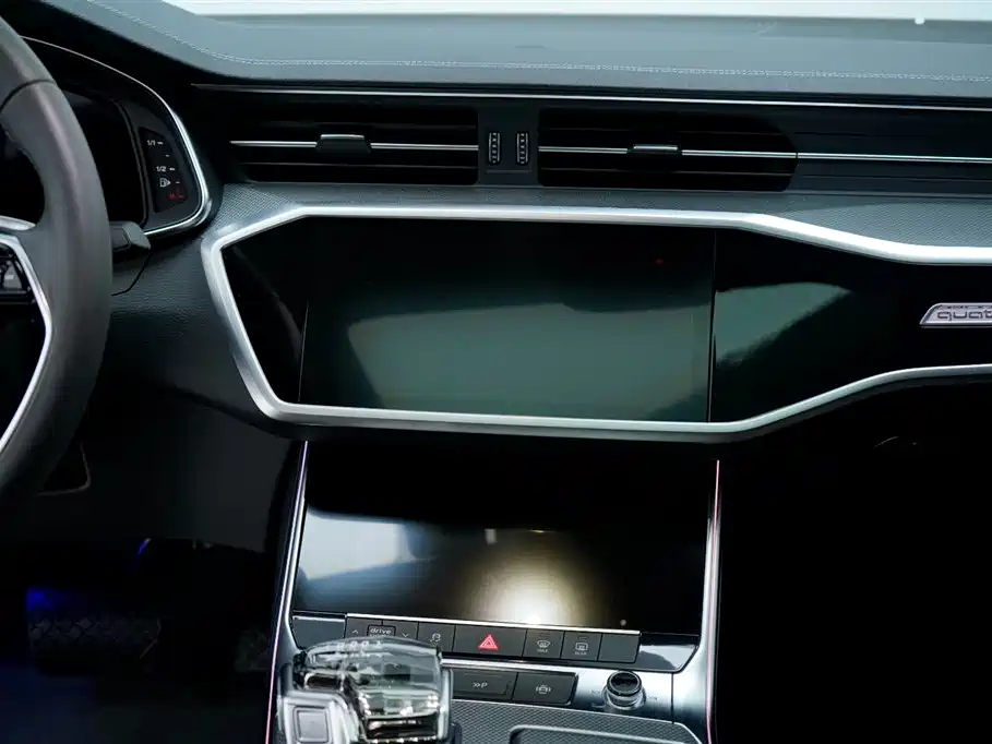 Audi A7L 2023 — фото 14