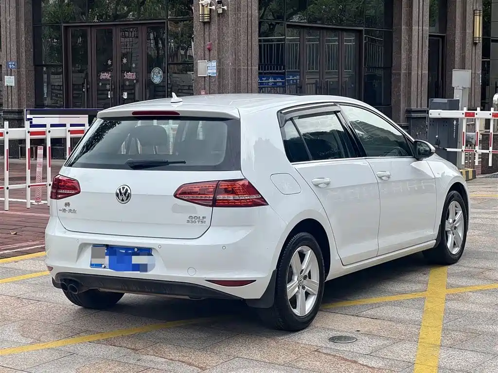 Volkswagen Golf 2016