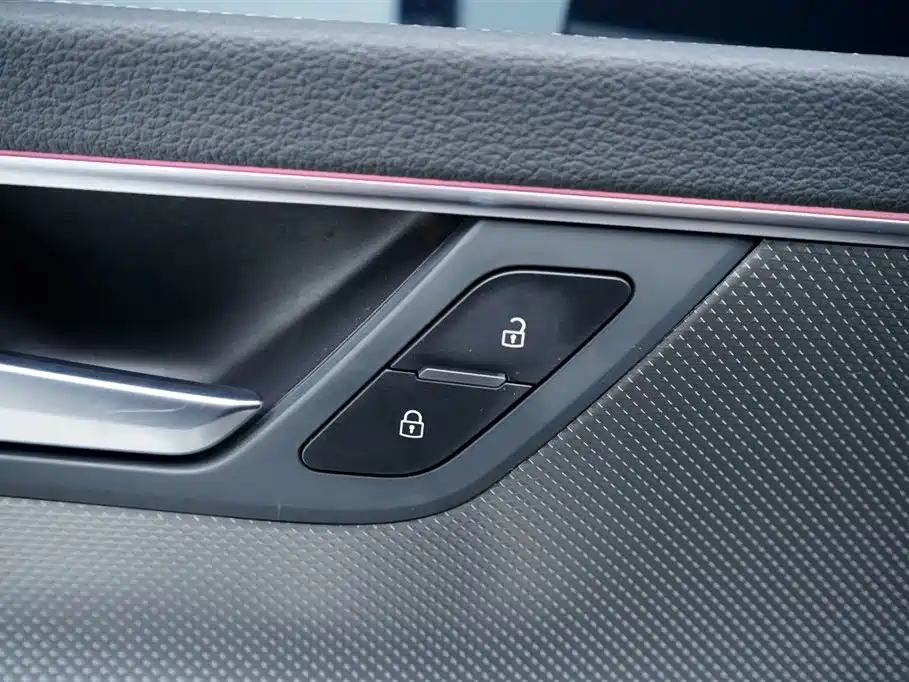Audi A7L 2023 — фото 29