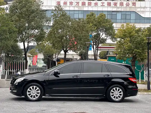 Mercedes-Benz R-Class 2011