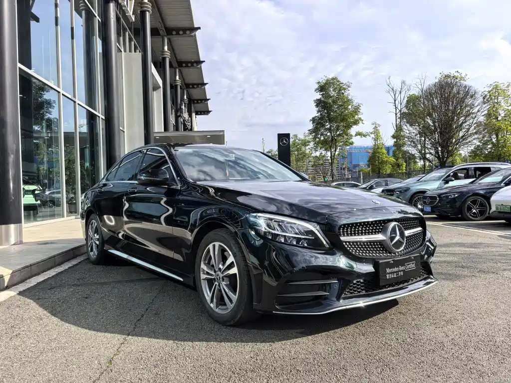 Mercedes-Benz C-Class 2020