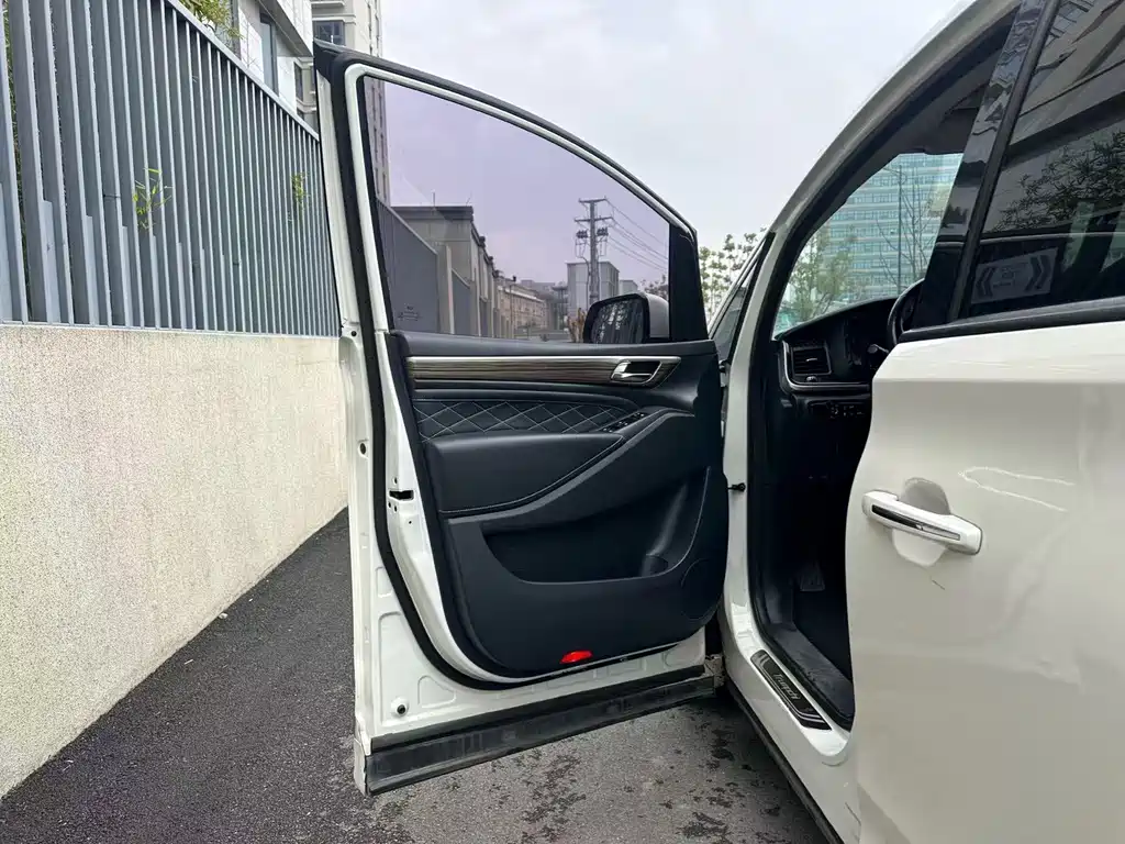 GAC Motor Trumpchi M8 2020 — фото 4