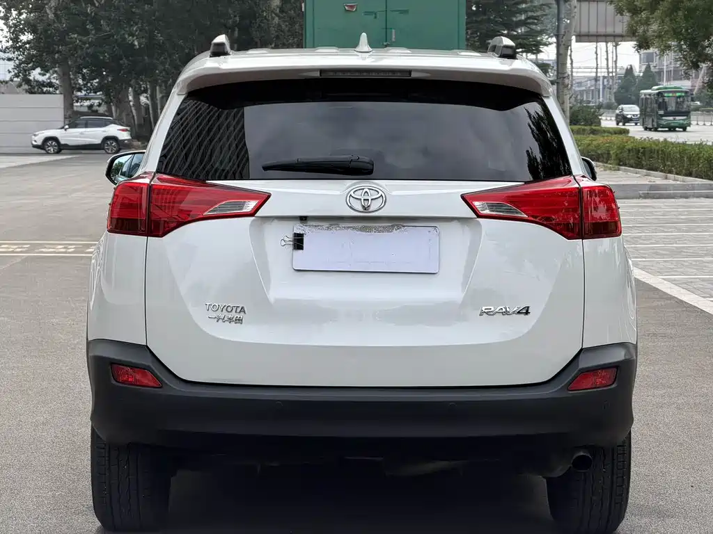 Toyota RAV4 2016