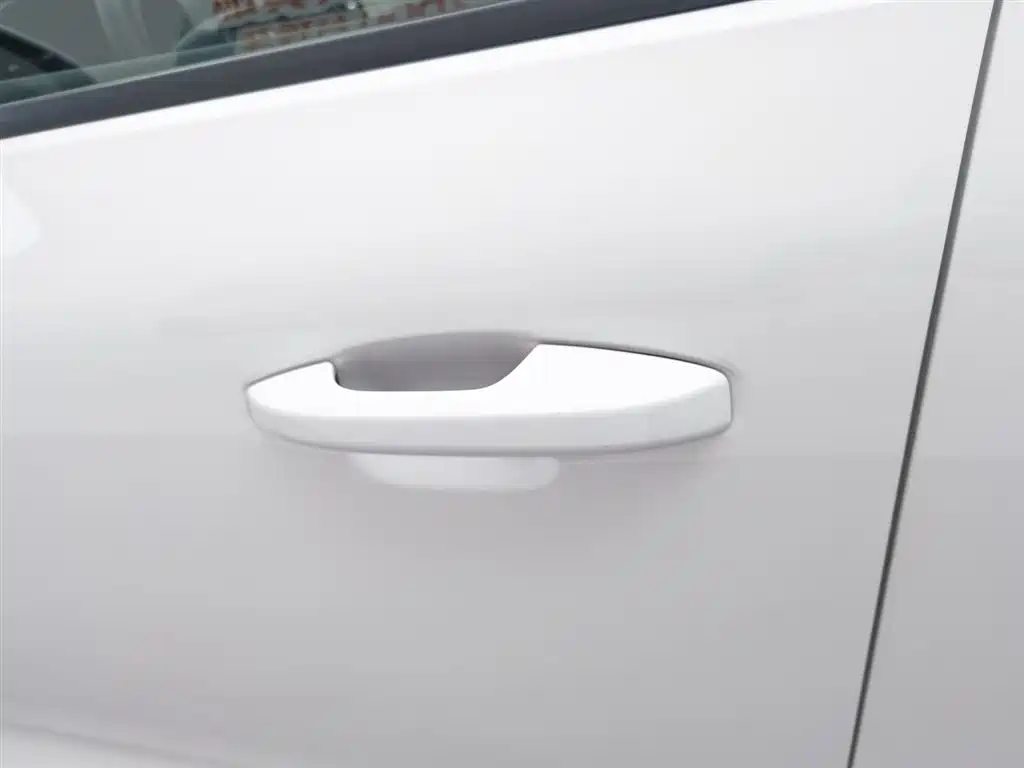 Volvo XC40 2019 — фото 18