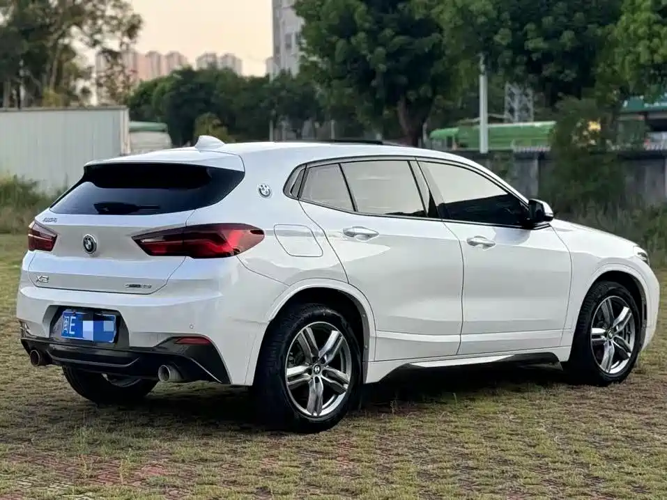 BMW X2 2021 — фото 9