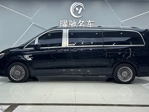 Mercedes-Benz Vito 2024
