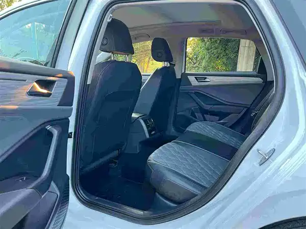 Volkswagen Sagitar 2023