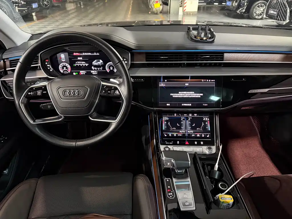 Audi A8 2021