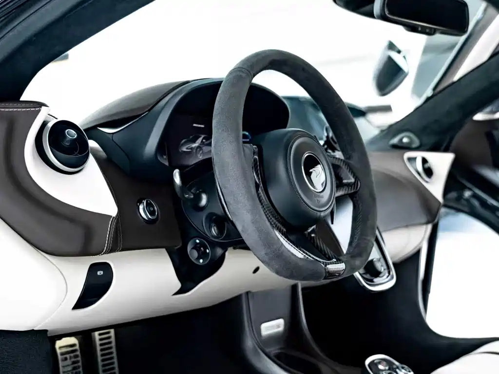 McLaren 570 2016 — фото 12