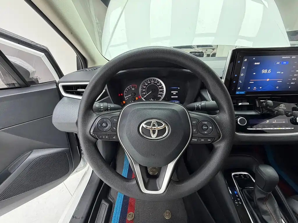 Toyota Corolla 2022 — фото 10