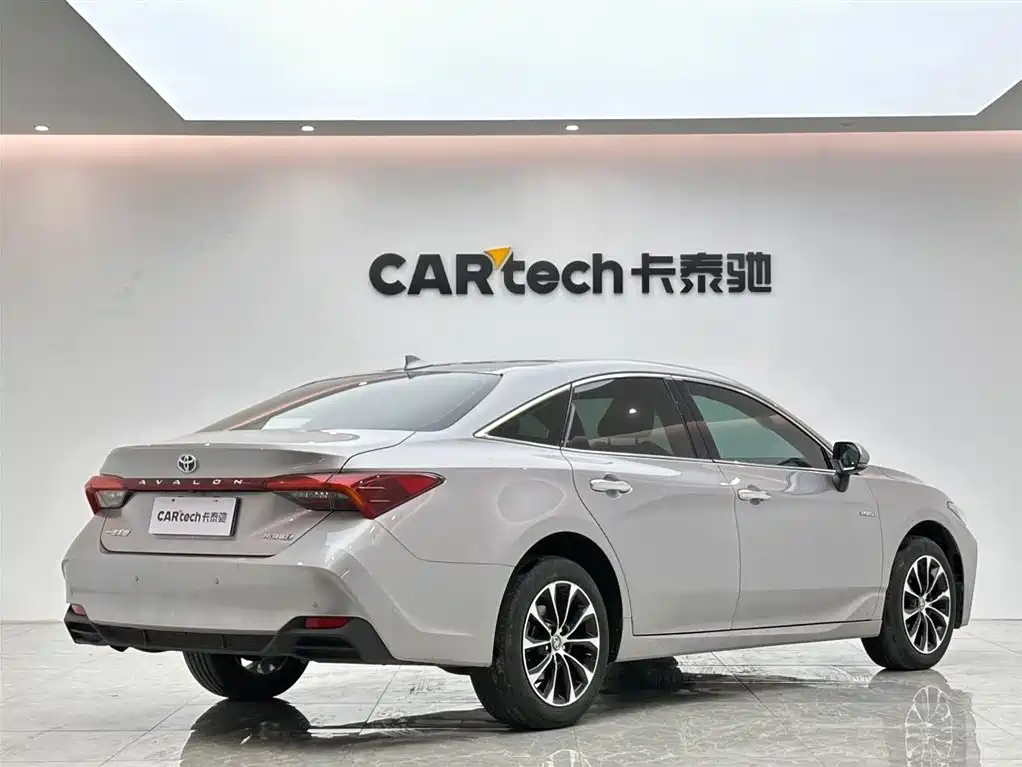 Toyota Avalon 2022