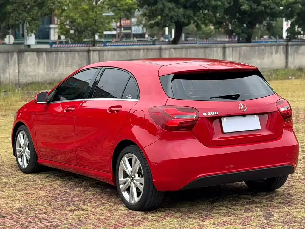 Mercedes-Benz A-Class 2018 — фото 7