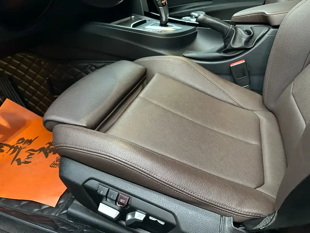 BMW 3 Series 2019 — фото 17