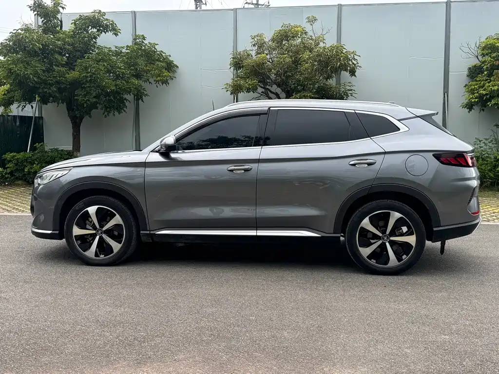 BYD Song PLUS New Energy 2023 — фото 7